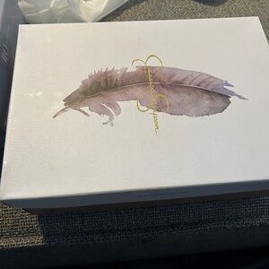 Jesica Simpson pumps